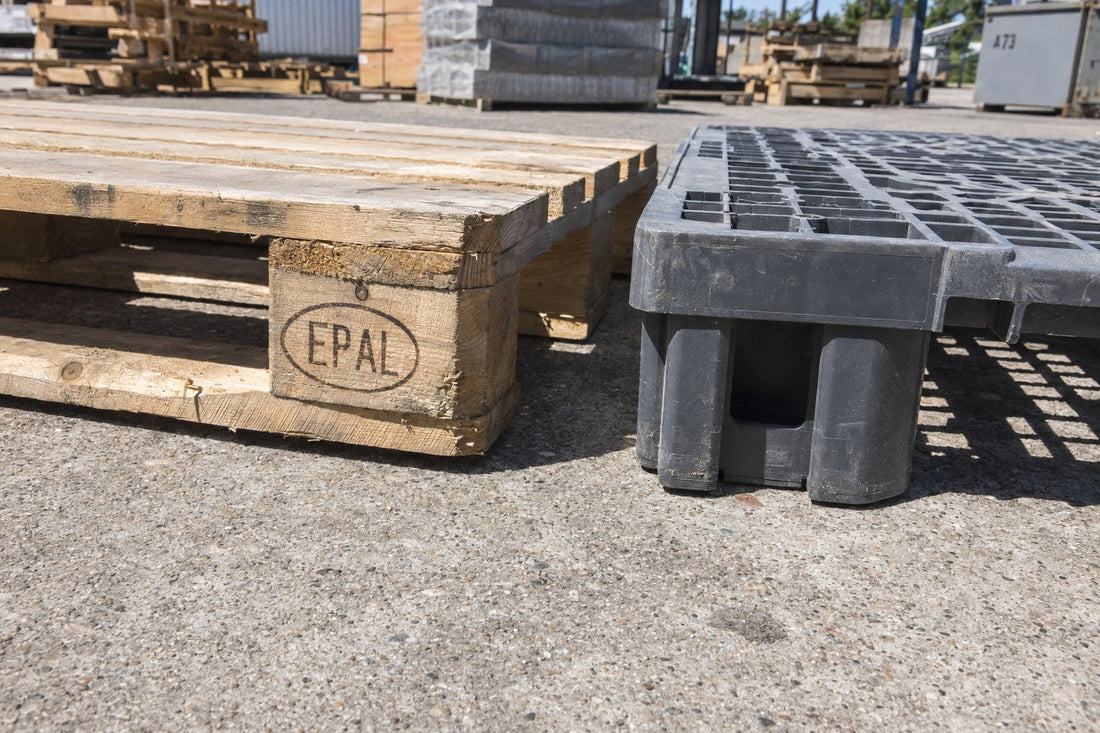 Houten, houtvezel en kunststof pallets